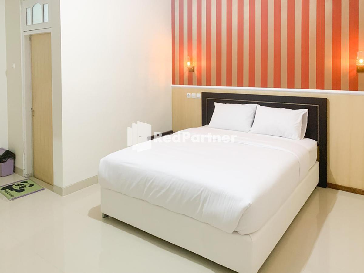 Reddoorz Syariah At Hotel Nuri Indah Dongkelan Yogyakarta بانتول المظهر الخارجي الصورة